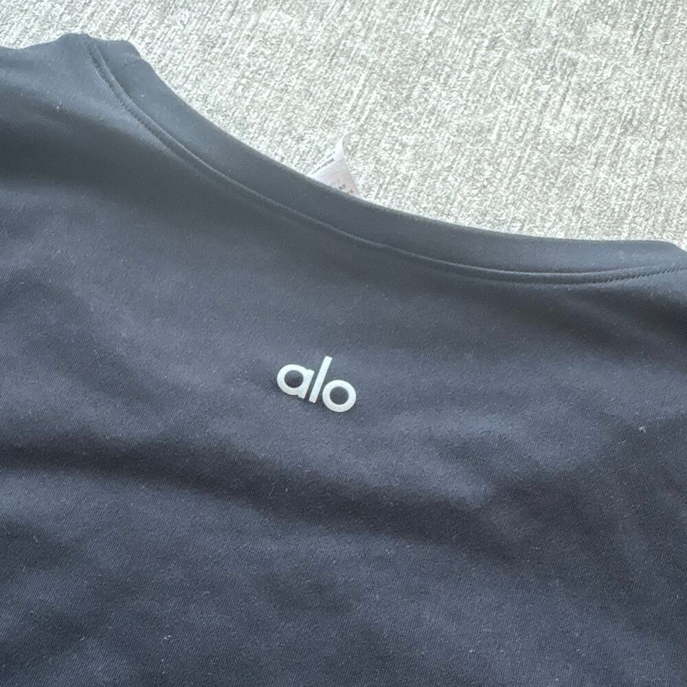 Alo Yoga Black Short Sleeve Finesse Top - Picture 4 of 4